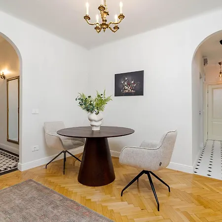 The Chapter - 1br Spacious - Walk To Old & Calea Victoriei * Bukarest
